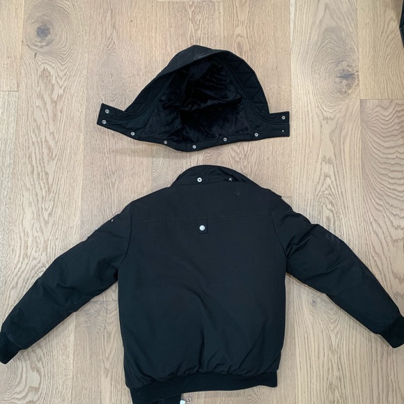 Kids size medium unisex Moose Knuckle Bomber Jacket - Picture 6 of 8